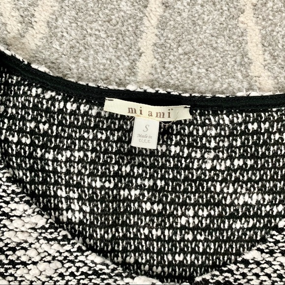 Mi Ami Black & White Marled Boxy Sweater w/ Zipper Detail - Picture 3 of 5